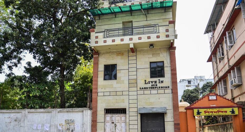 Live In Service Apartment, Kolkata 4